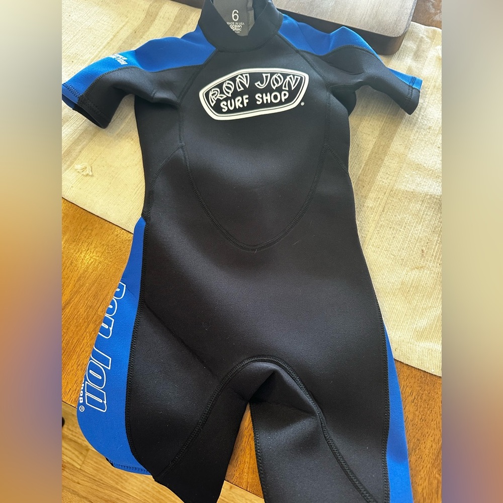 Wet suit